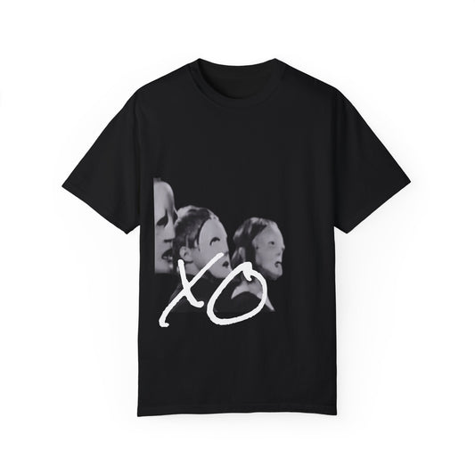 XO “TRIPLET” TEE